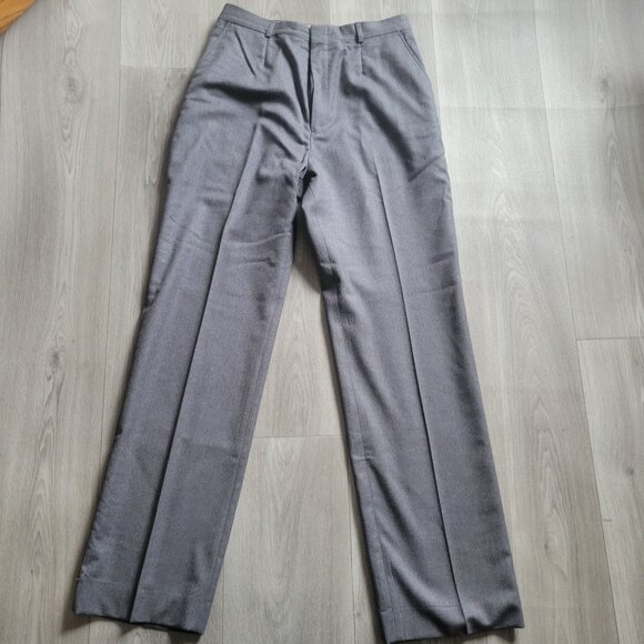 L.L. Bean Gray Wool Dress Pants Made In USA size 8 - Picture 1 of 3